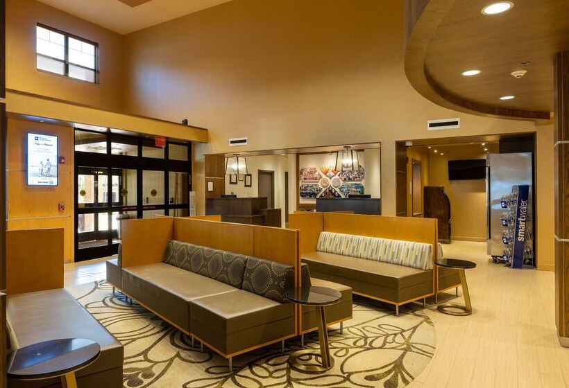 فندق Best Western Plus Franciscan Square Inn & Suites  Steubenville