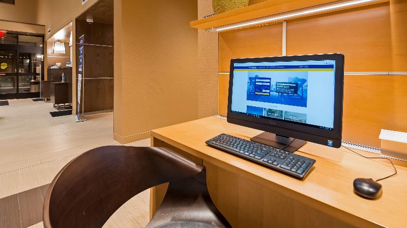 فندق Best Western Plus Franciscan Square Inn & Suites  Steubenville
