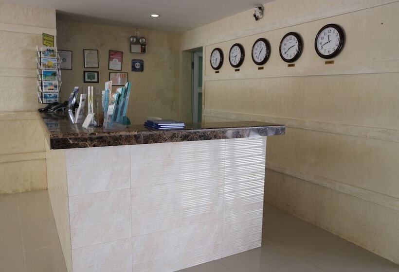 בית מלון כפרי Boracay Summer Palace