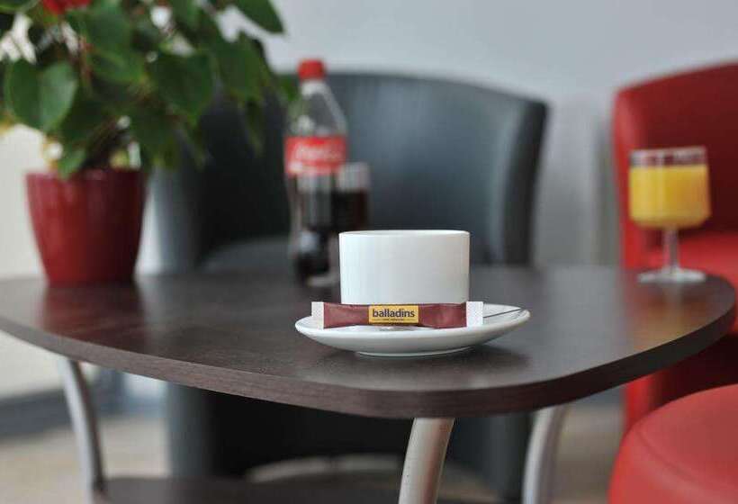 Brit Hotel St Quentin/nord