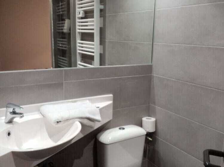 Brit Hotel St Quentin/nord