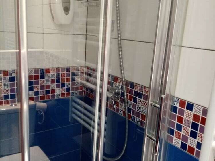 Brit Hotel St Quentin/nord