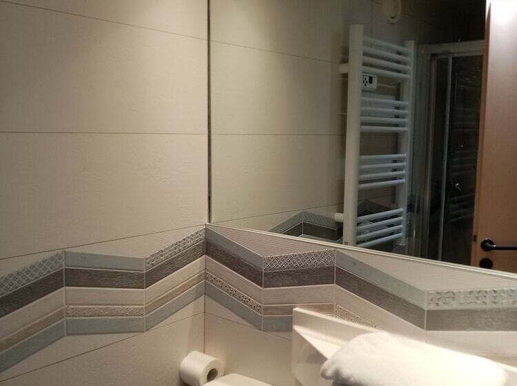 Brit Hotel St Quentin/nord