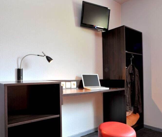 Brit Hotel St Quentin/nord