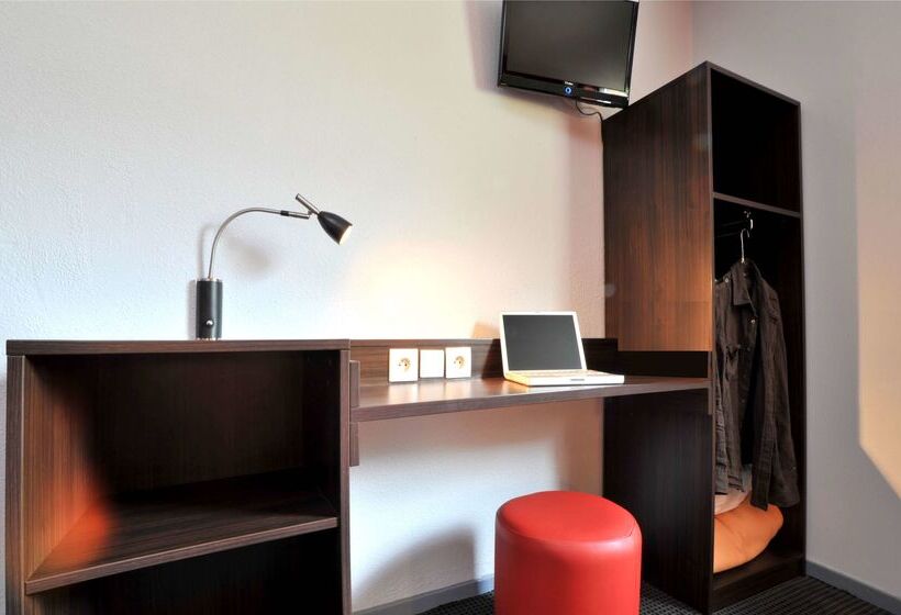 Brit Hotel St Quentin/nord