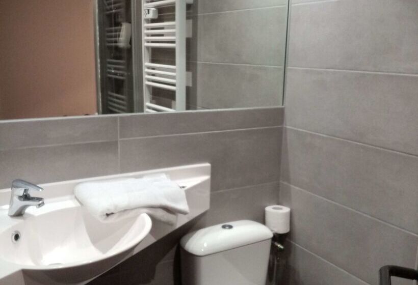 Brit Hotel St Quentin/nord