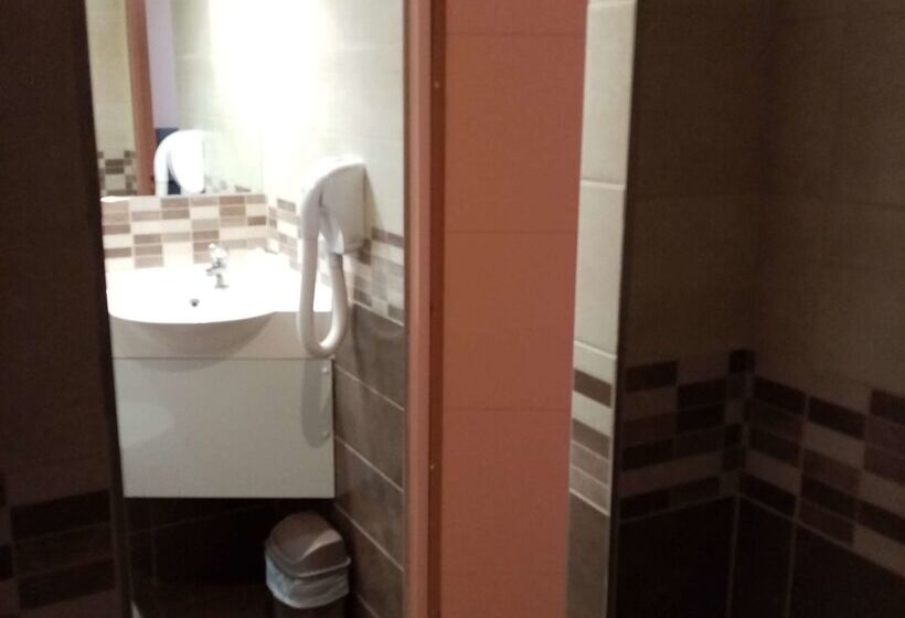 Brit Hotel St Quentin/nord