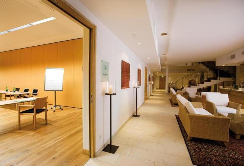 هتل Burg Vital Resort