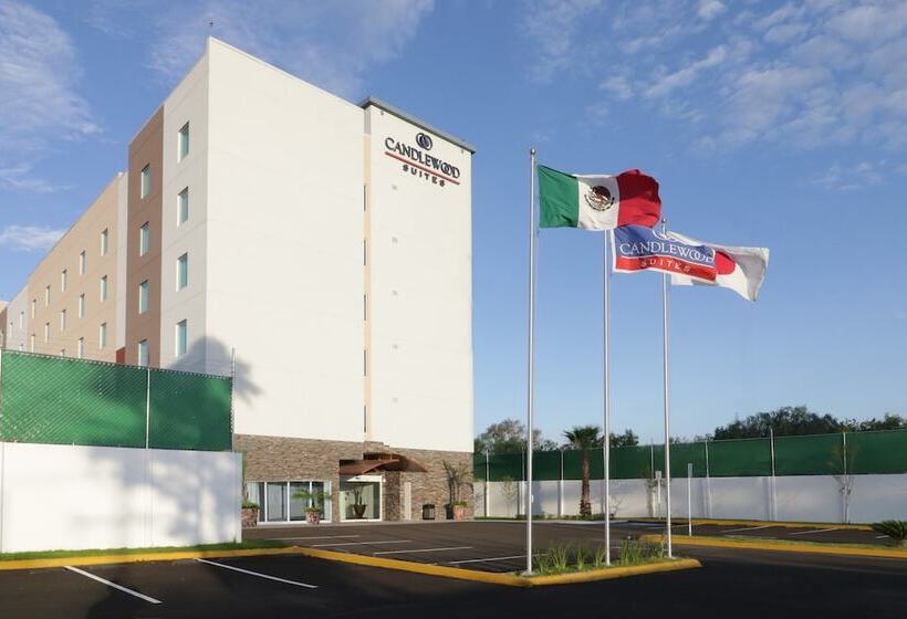 Отель Candlewood Suites Celaya By Ihg
