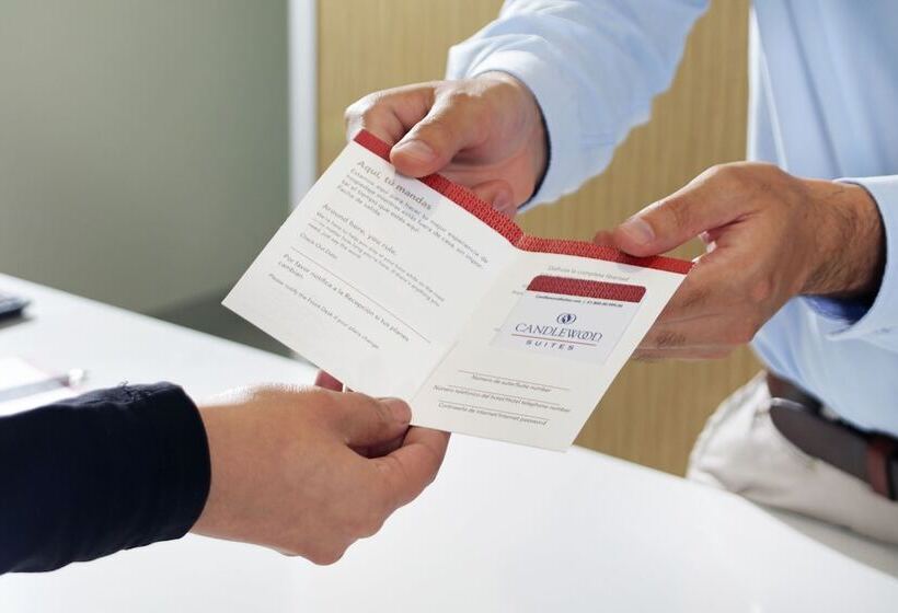 Отель Candlewood Suites Celaya By Ihg