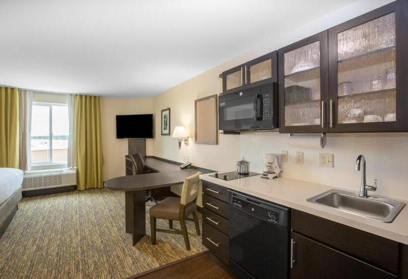 호텔 Candlewood Suites   Omaha Millard Area, An Ihg