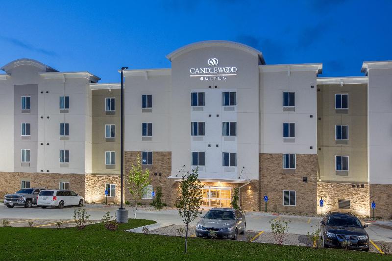 בית מלון כפרי Candlewood Suites   Omaha Millard Area, An Ihg