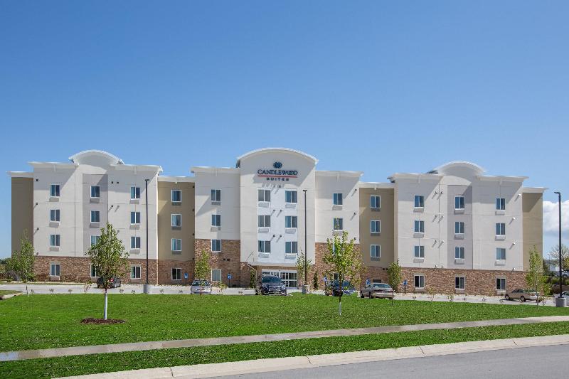 בית מלון כפרי Candlewood Suites   Omaha Millard Area, An Ihg