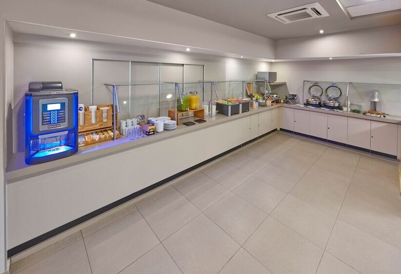 Отель City Express Suites By Marriott Playa Del Carmen