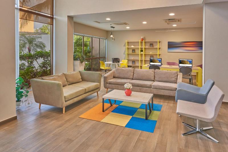 Отель City Express Suites By Marriott Playa Del Carmen