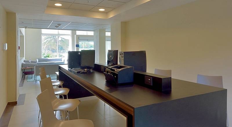 Отель City Express Suites By Marriott Playa Del Carmen