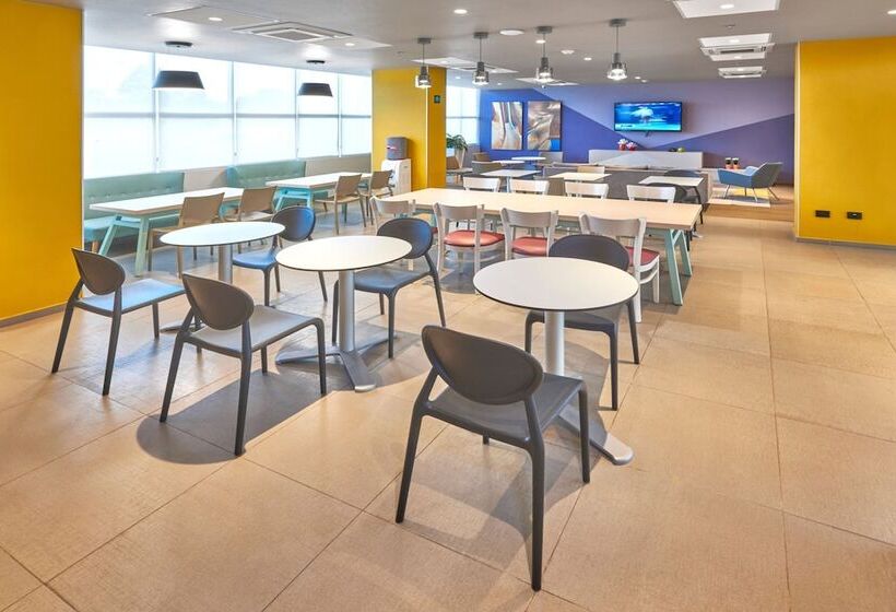 فندق City Express Suites By Marriott Silao Aeropuerto