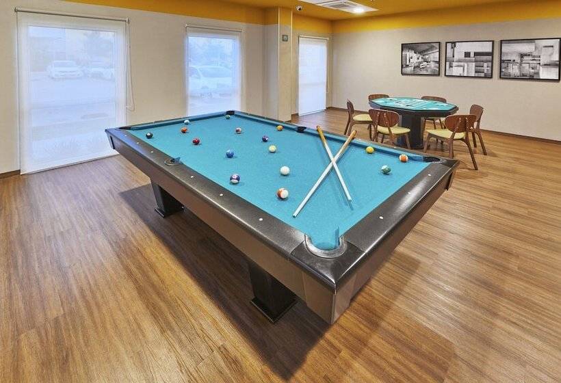 فندق City Express Suites By Marriott Silao Aeropuerto