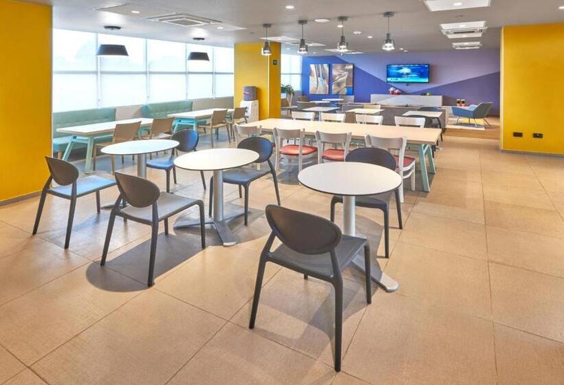 هتل City Express Suites By Marriott Silao Aeropuerto