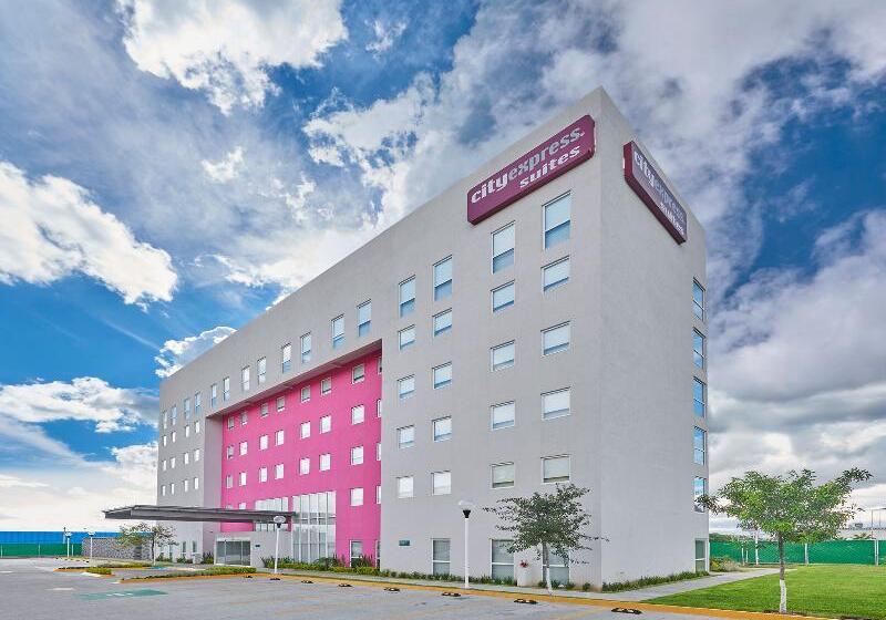 فندق City Express Suites By Marriott Silao Aeropuerto