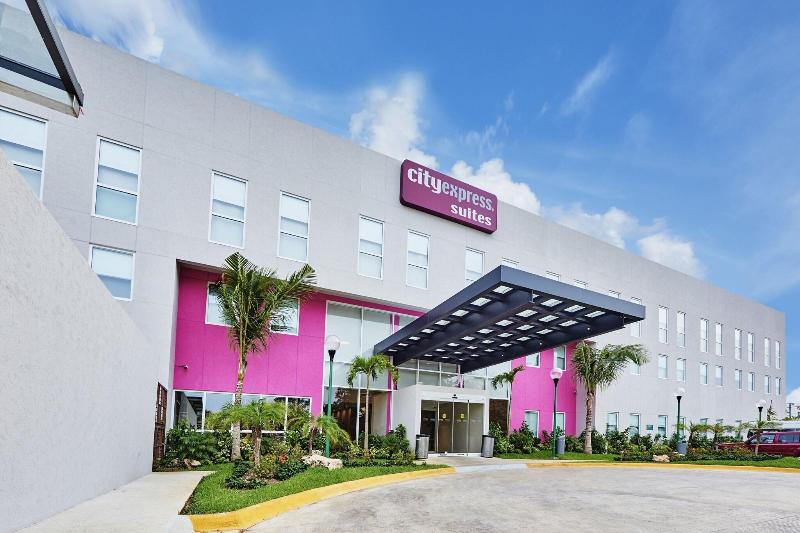 فندق City Express Suites By Marriott Silao Aeropuerto