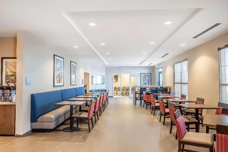 فندق Comfort Inn & Suites Sidney I 80