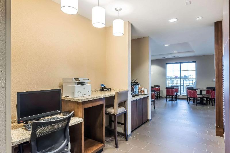 فندق Comfort Inn & Suites Sidney I 80