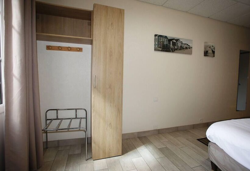 ホテル Contact Hôtel   Hôtel Le Lion D Or Lamballe