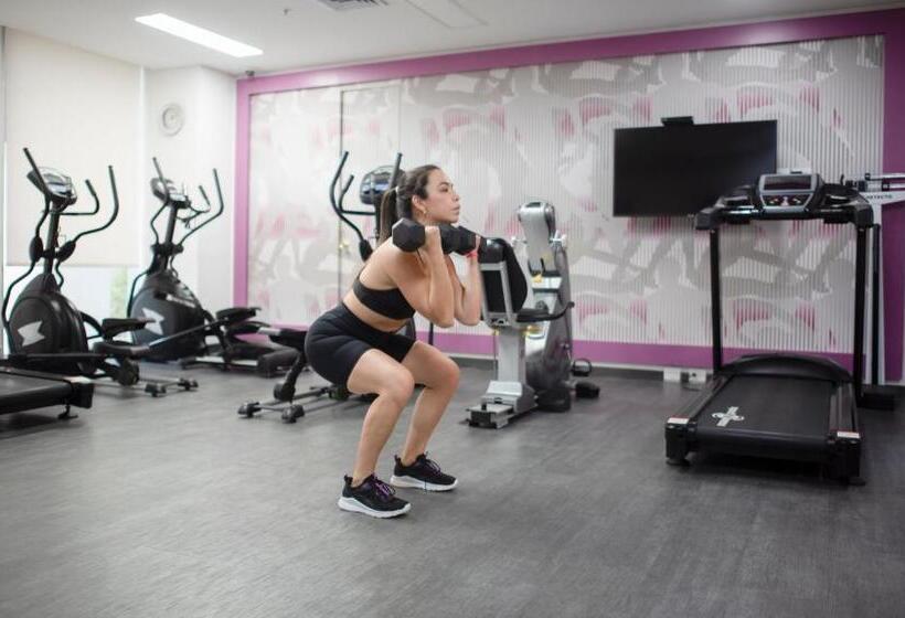 هتل Crowne Plaza Barranquilla, An Ihg