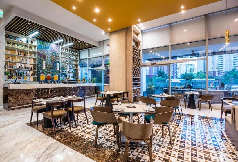 Отель Crowne Plaza Barranquilla, An Ihg