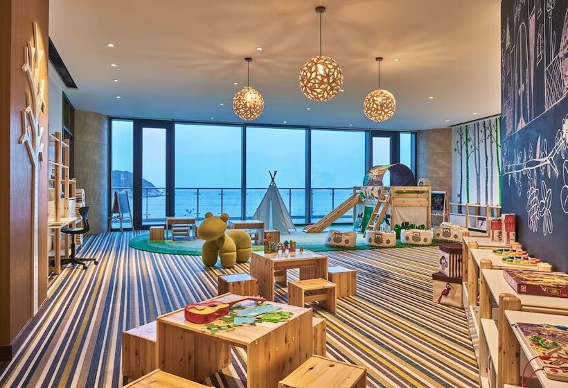 ホテル Crowne Plaza Ningbo Xiangshan Sea View By Ihg