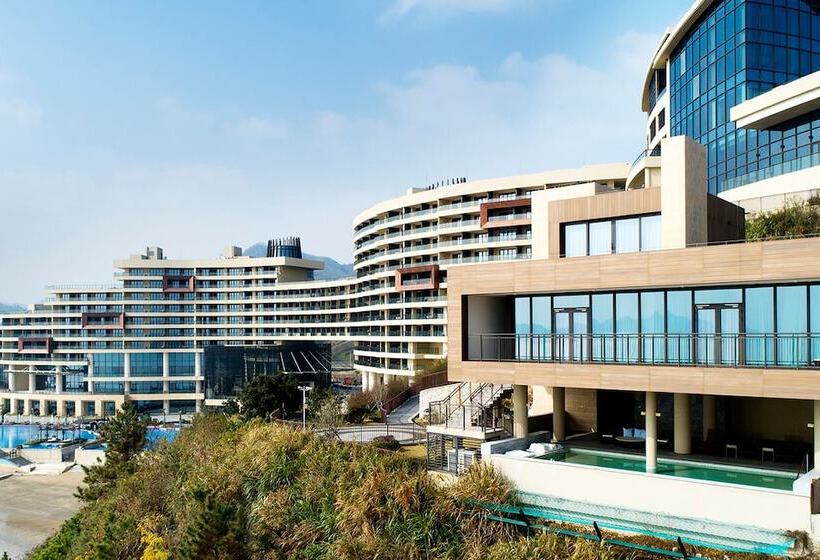 ホテル Crowne Plaza Ningbo Xiangshan Sea View By Ihg