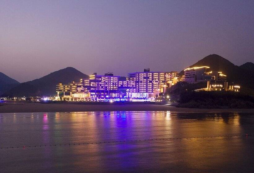 ホテル Crowne Plaza Ningbo Xiangshan Sea View By Ihg