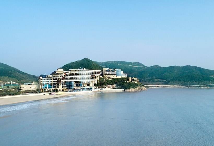 ホテル Crowne Plaza Ningbo Xiangshan Sea View By Ihg