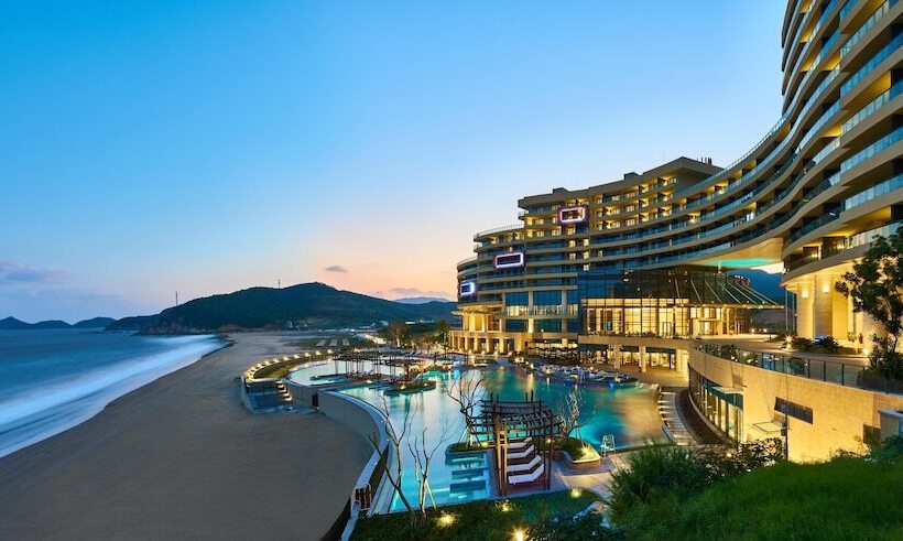 ホテル Crowne Plaza Ningbo Xiangshan Sea View By Ihg