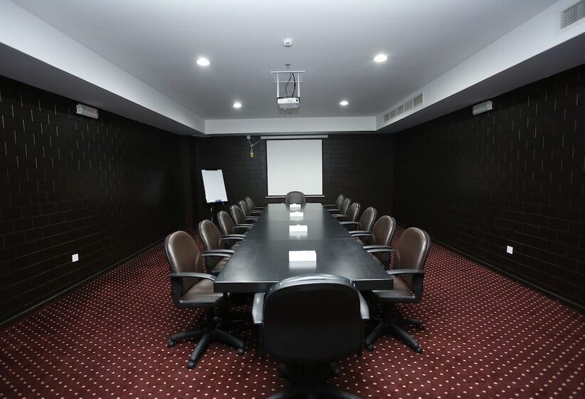 هتل Crystal Palace