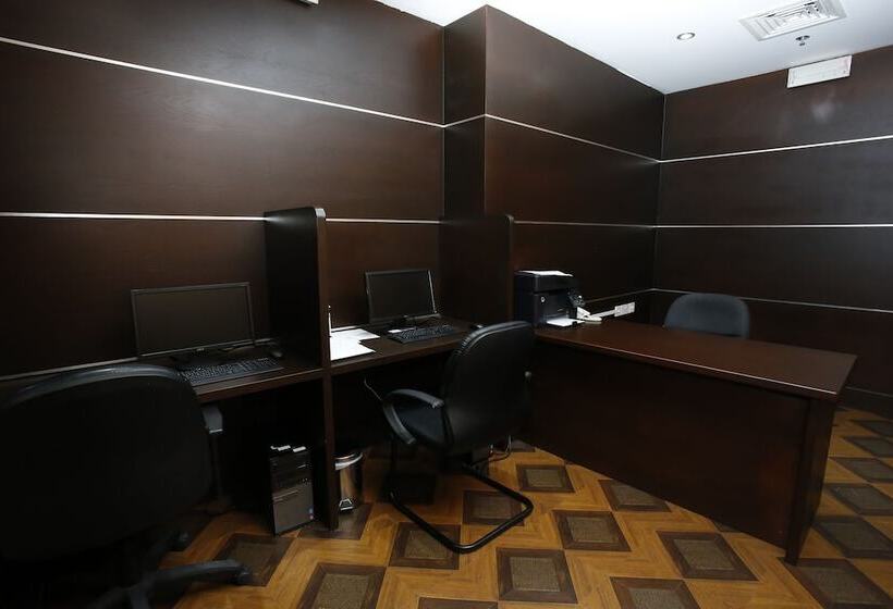 هتل Crystal Palace