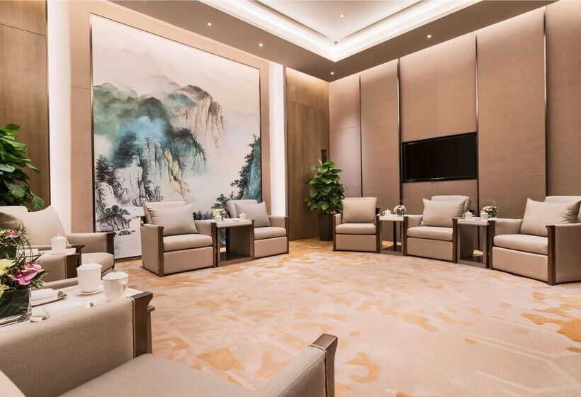 Doubletree By Hilton Hotel Shiyan