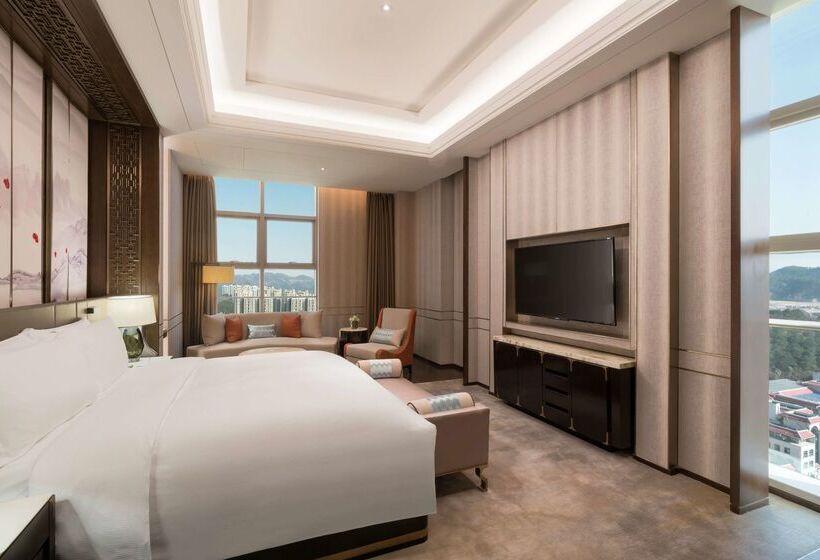 Doubletree By Hilton Hotel Shiyan