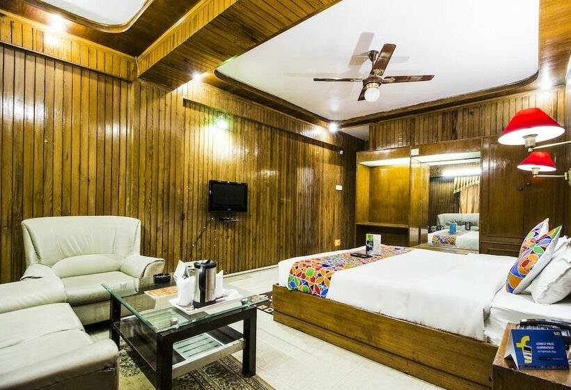 Fabhotel Mayfair Inn