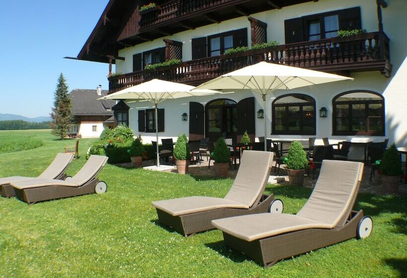 فندق Friesachers Aniferhof