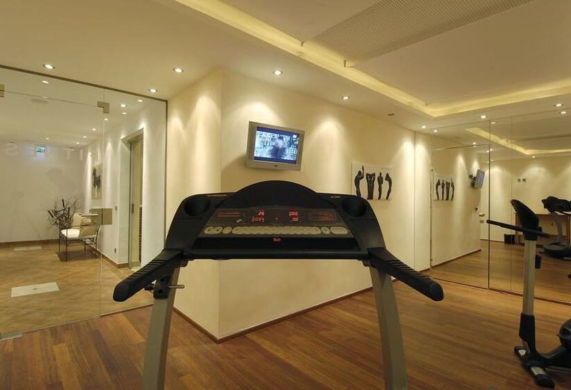 فندق Friesachers Aniferhof