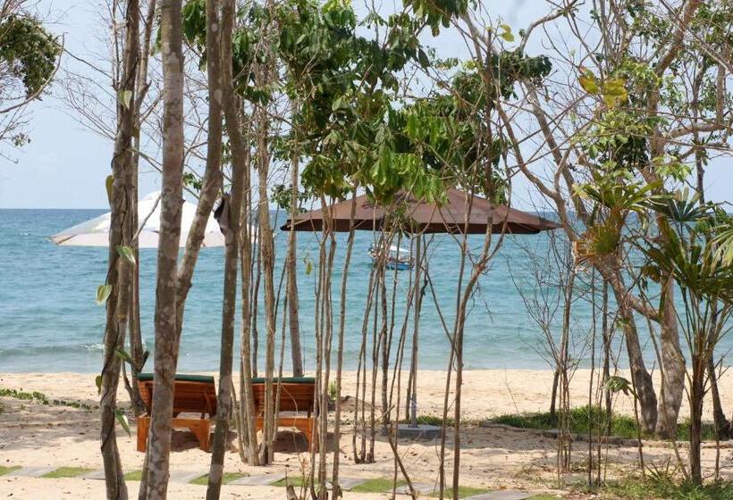 هتل Gold Sand Beach Bungalow