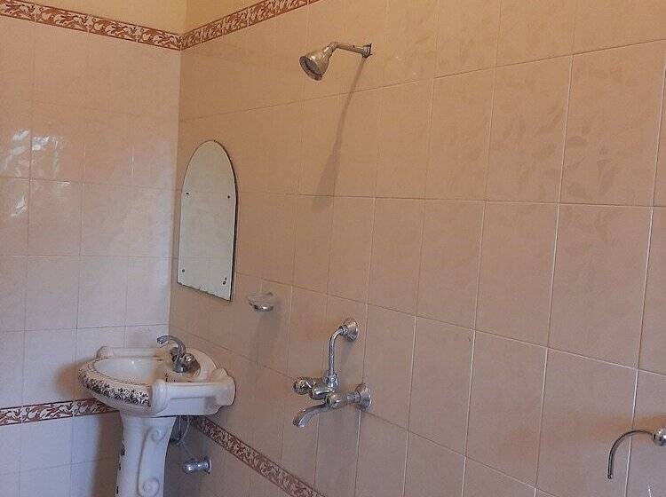 هتل Green Park Resort