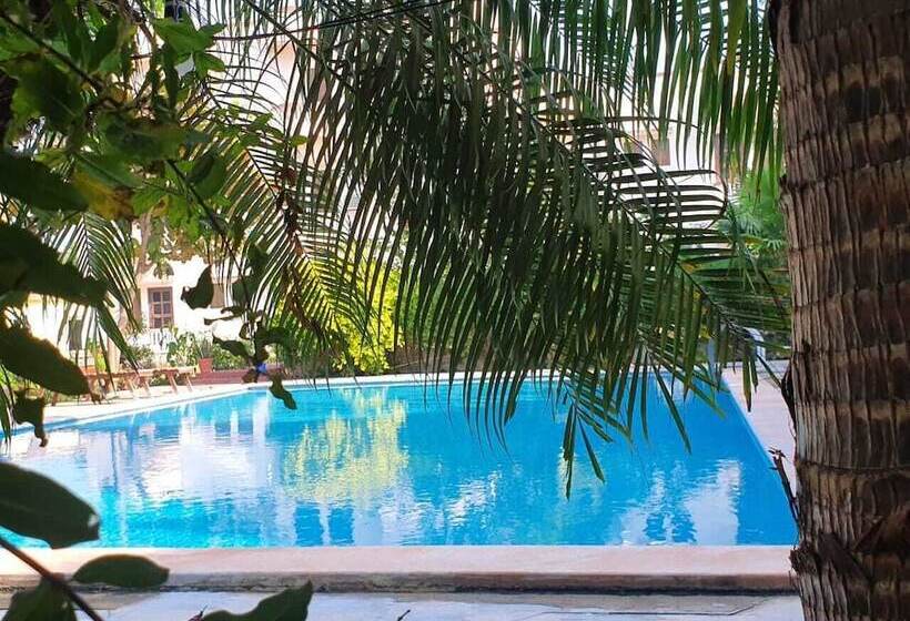 هتل Green Park Resort