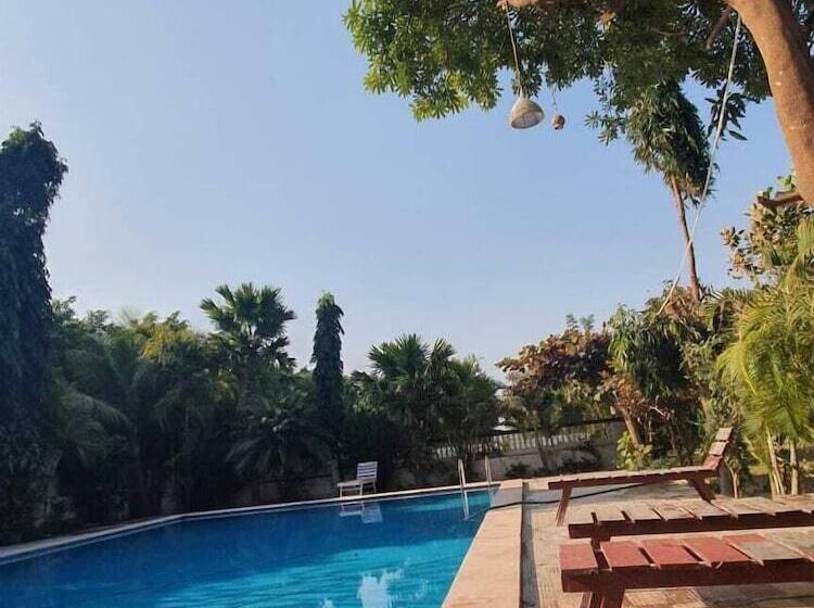 هتل Green Park Resort