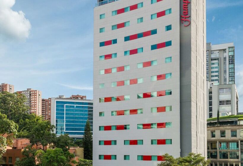 هتل Hampton By Hilton Medellin