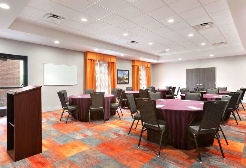 호텔 Hampton Inn North Olmsted Cleveland Airport