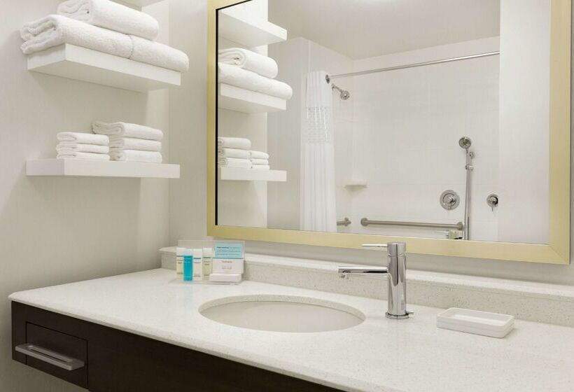 호텔 Hampton Inn North Olmsted Cleveland Airport