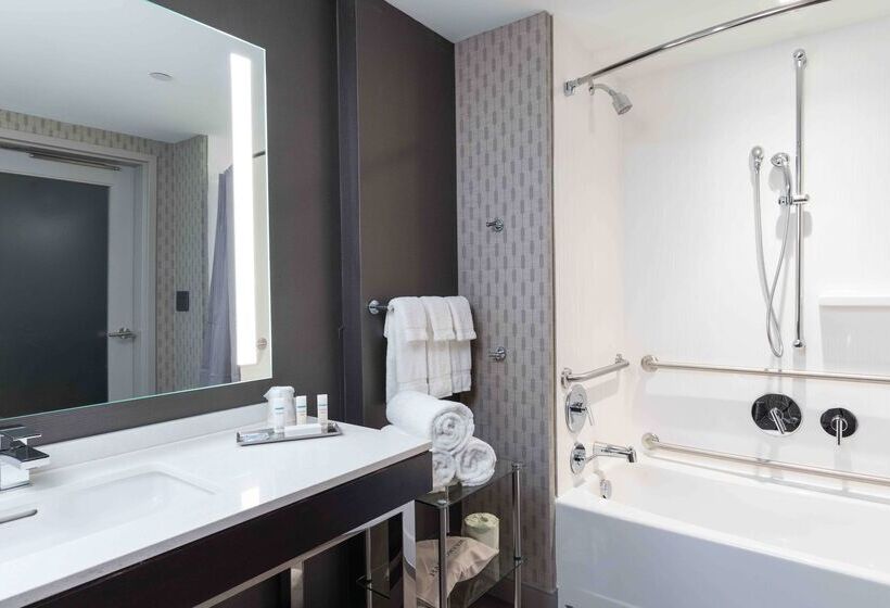 בית מלון כפרי Hilton Garden Inn Foxborough Patriot Place